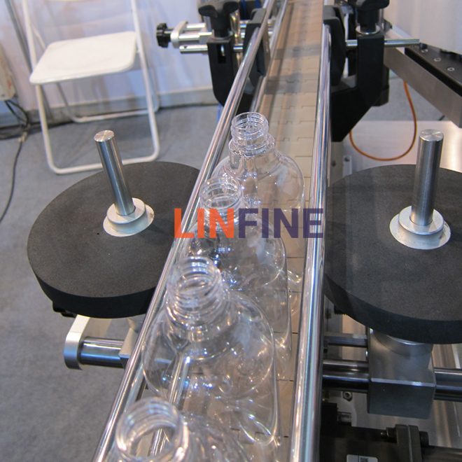 round bottle labeling machine